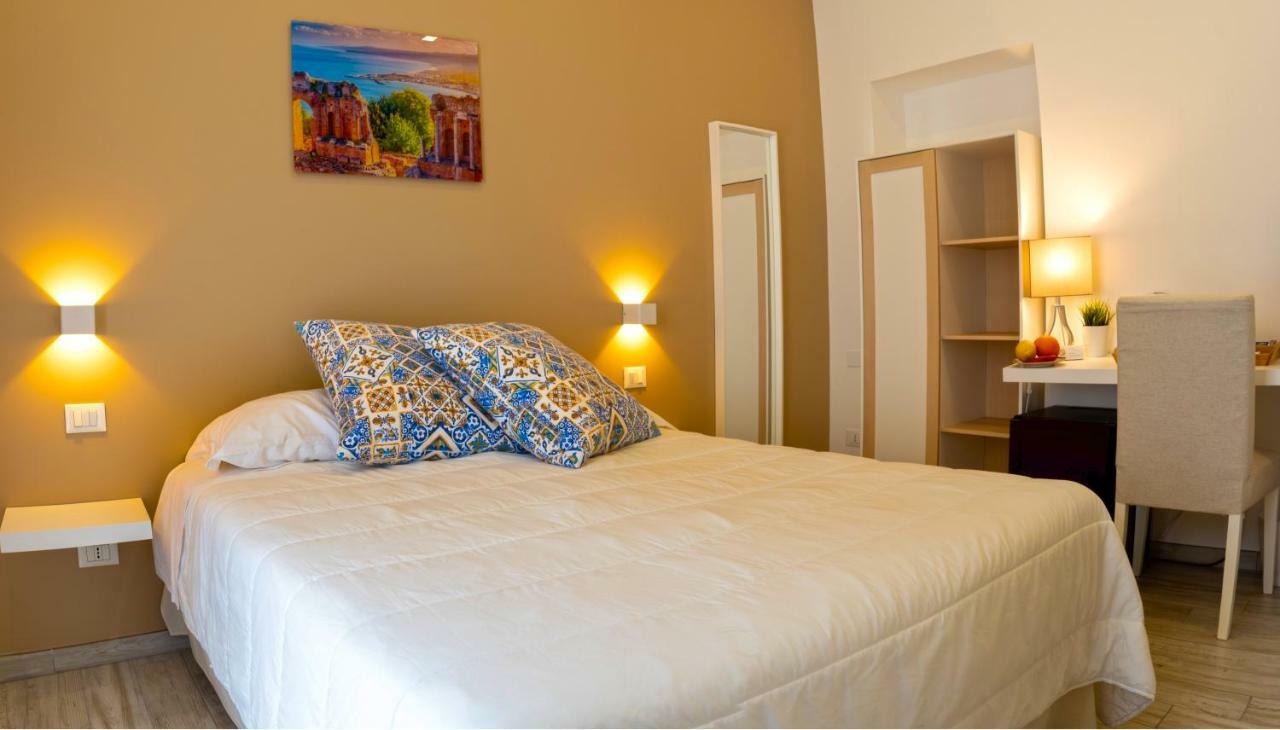 Taormina Bedda Rooms Bagian luar foto